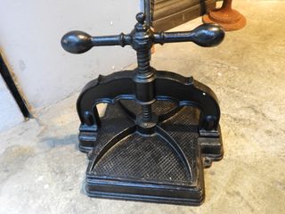 PRENSA DE IMPRENTA DE HIERRO FUNCIONA CORRECTAMENT