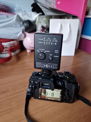 CAMARA PANASONIC G7 CON OBJETIVO