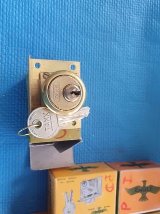 Cerraduras NUEVAS LOTE 18