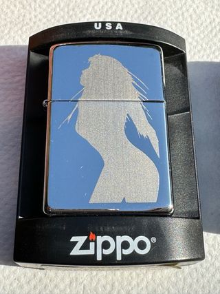 Zippo lady slihouete