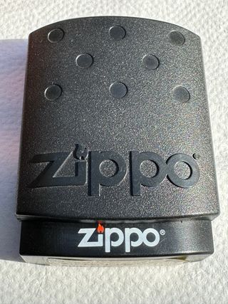 Zippo lady slihouete