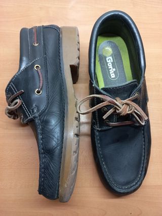 Náuticos azul marino talla 42