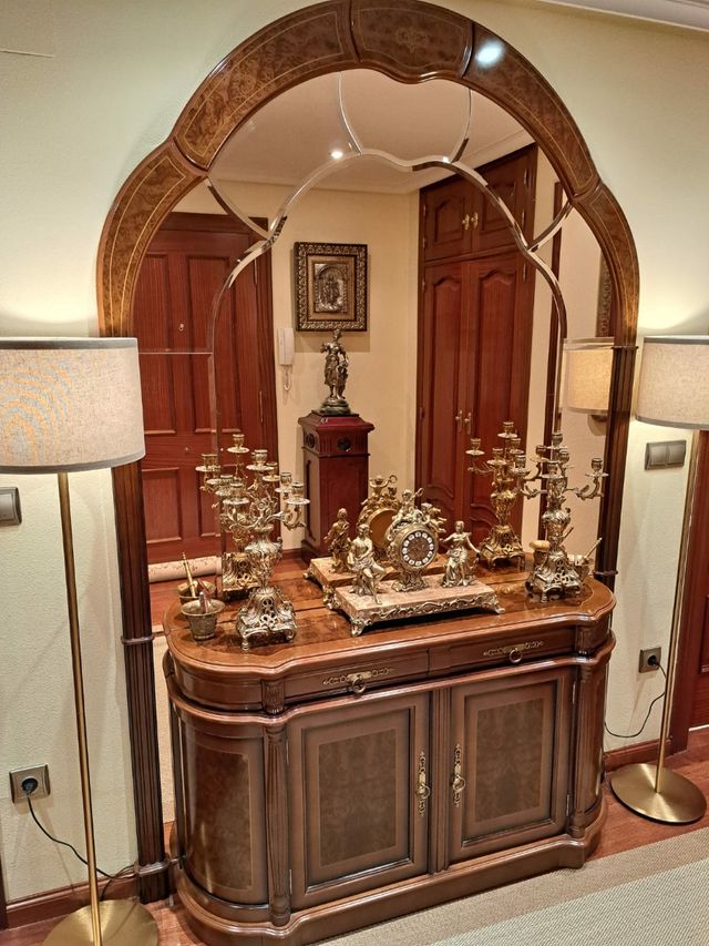 Mueble recibidor con espejo