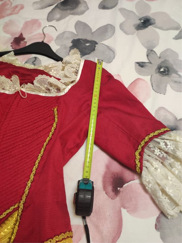 corpiño y zapatos fallera