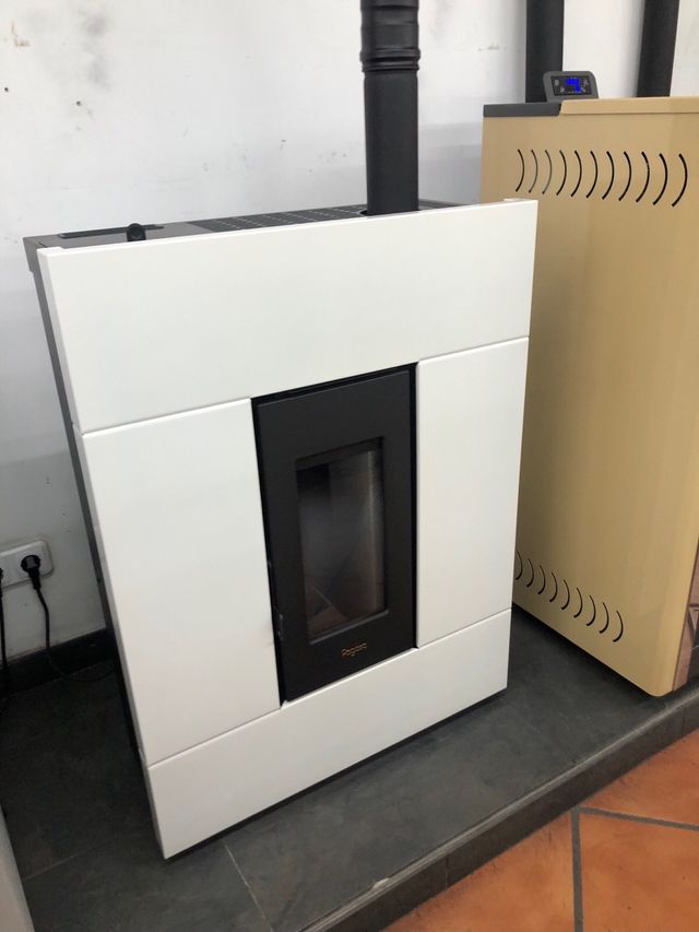 Estufa de pellets Modelo TABLA 8kw ESTANCA