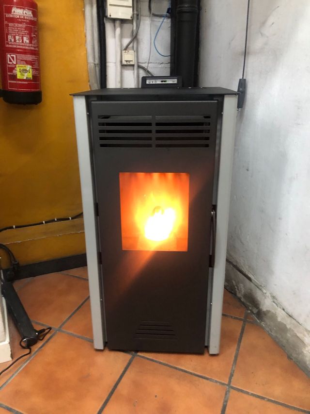 ESTUFA DE PELLETS MODELO TERESA