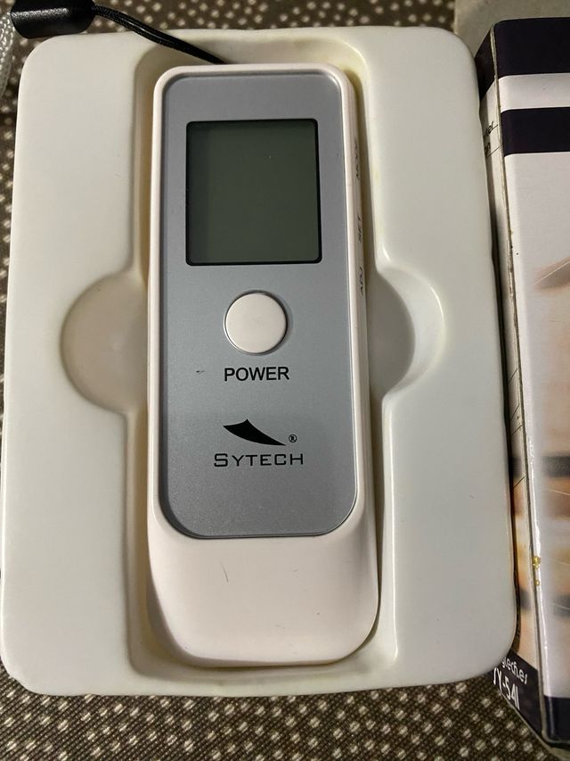 Alcoholimetro digitalcon señal acustica