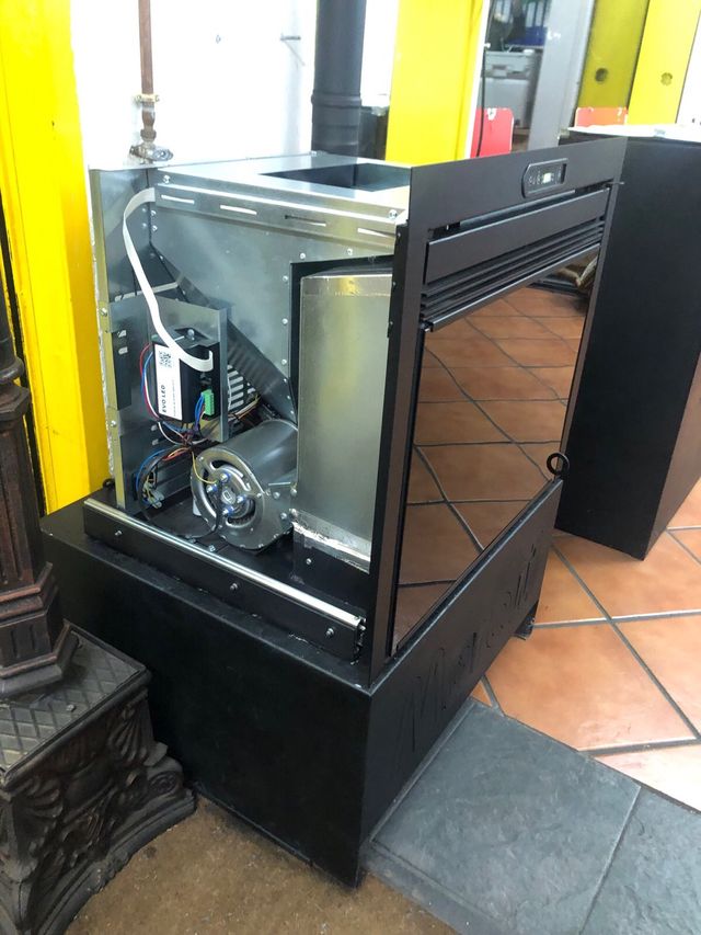 INSERTABLE DE PELLET MODELO IRON 13KW