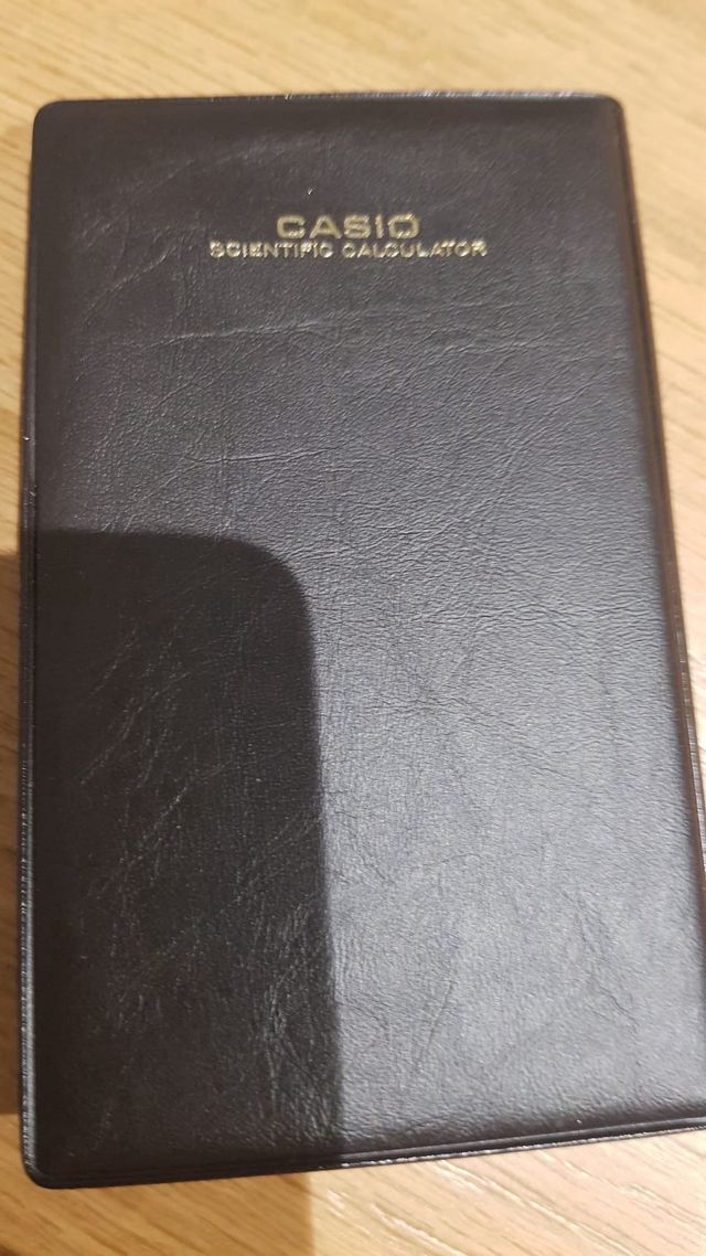 Calculadora Casio.
