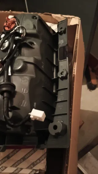 Piloto trasero izquierdo Kia Ceed Tourer