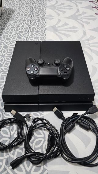 PS4 1TB + 1 mando original 