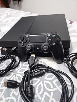 PS4 1TB + 1 mando original 