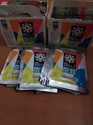 Cromos mundial femenino sobres sin abrir