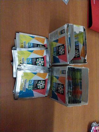 Cromos mundial femenino sobres sin abrir