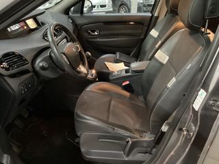 RENAULT SCENIC 1.5 DCI BOSE EDITION