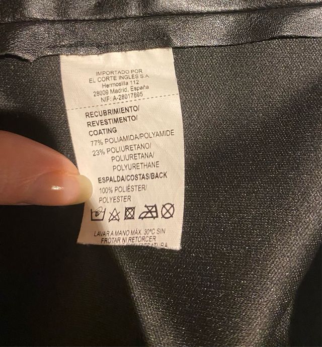 Falda negra polipiel 