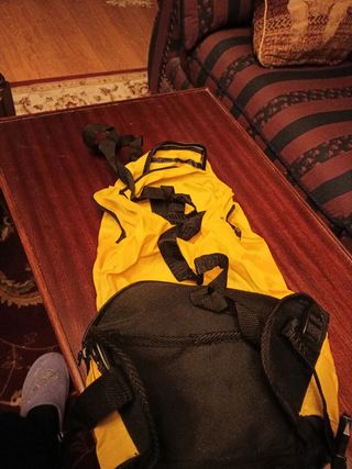 Riñonera acolchada y mochila