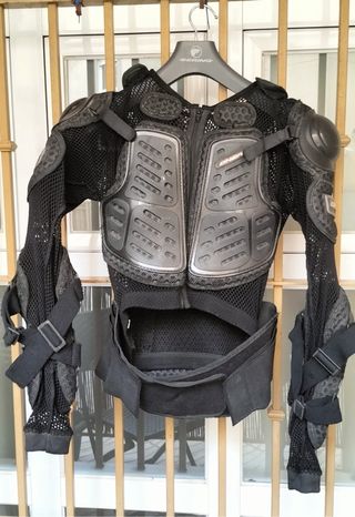 Equipacion motocross/descenso.