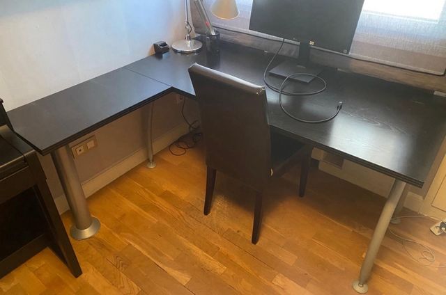 Mesa estudio madera negra con ala