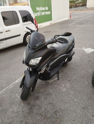 scooter Yamaha Xmax 250cc