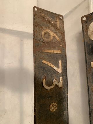 Insegne Targa e targhino posteriore Automobili