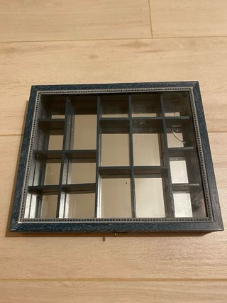 Vetrinetta porta miniature profumi