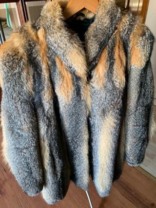 Abrigo y chaquetón de zorro de Virginia