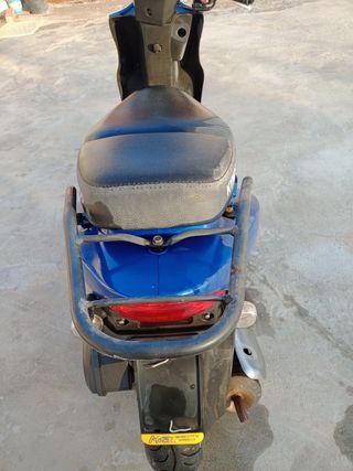 Moto kymco de cincuenta para piezas