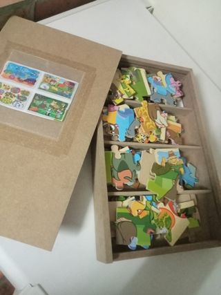 4 puzzles en caja de madera 