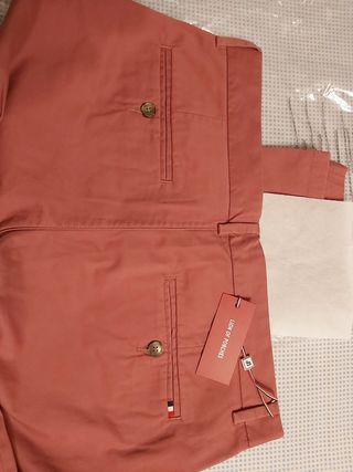 Calças NOVAS, Lion of Porches