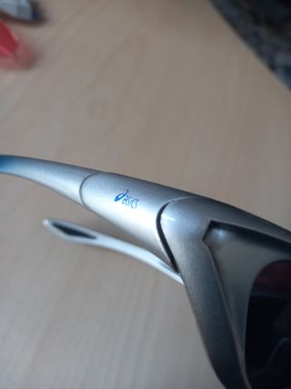 Occhiali da sole polarizzati ASICS