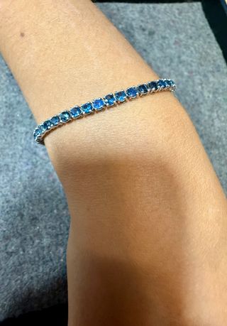 Pulsera riviere de oro de 18 kt con zafiros 7.00
