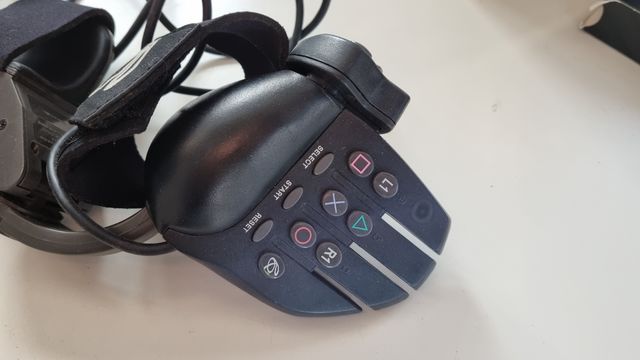Guanto playstation 1