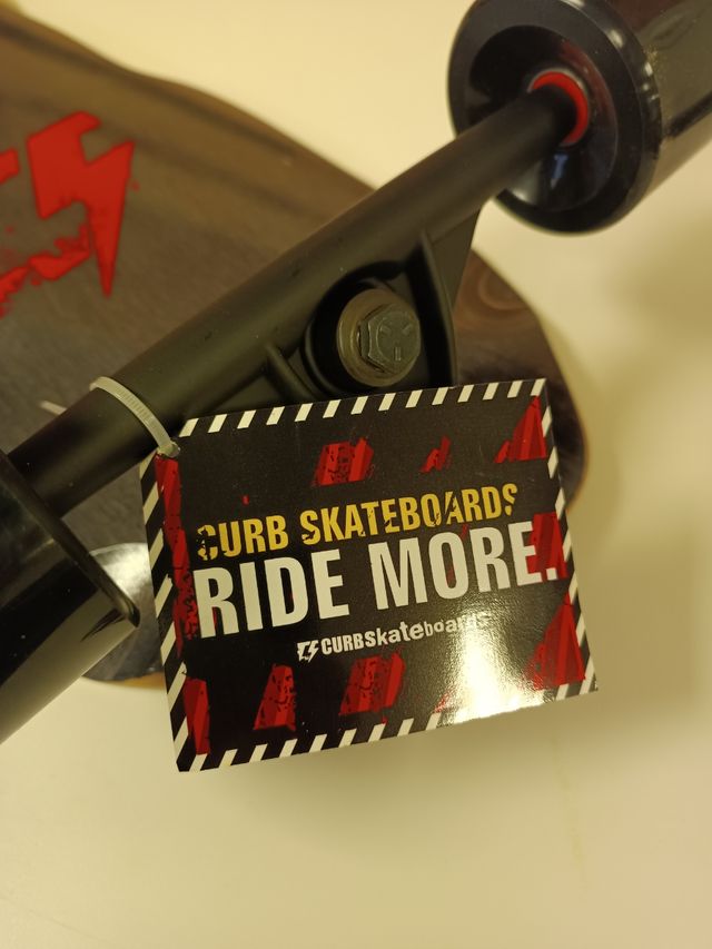 Longboard Curb
