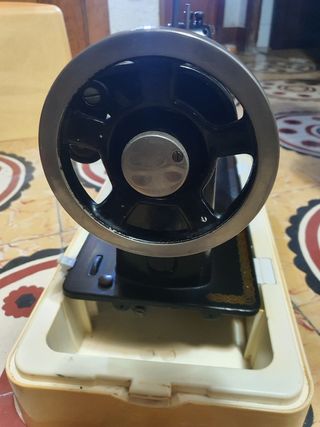 MAQUINA COSER ANTIGUA WERTHEIM