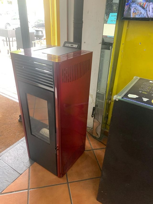 Estufa de pellets MODELO INES 12KW