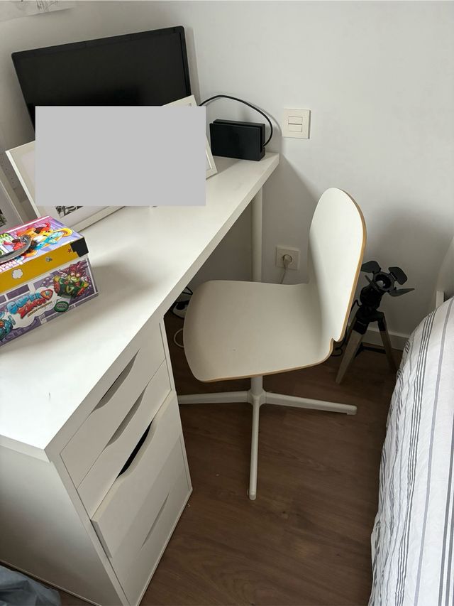 Silla de escritorio (Sólo la silla, sólo la silla)