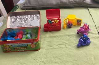 LOTES DE ZOMLINGS Y SUPERTHINGS