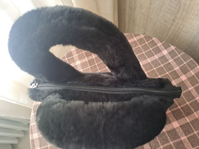 Bolso peluche negro