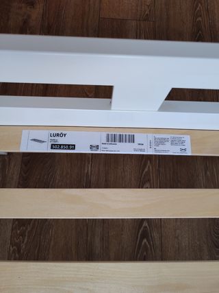 Cama de  Ikea 70 × 160 cm, con 2 barreras.