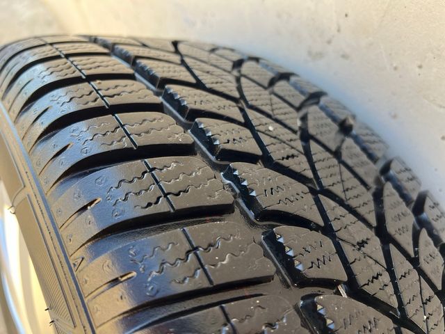 Llantas + neumáticos de invierno Volkswagen