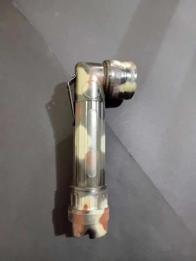 Casco Ejército Español Z42 más Linterna