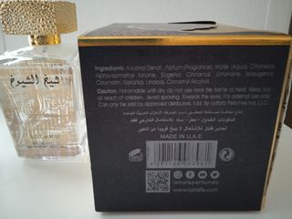 Set di bottiglie di profumo vuote da collezione.