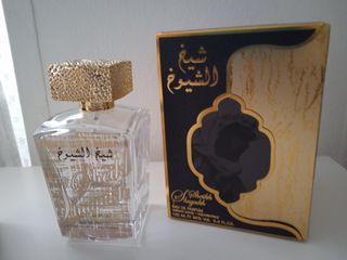 Set di bottiglie di profumo vuote da collezione.