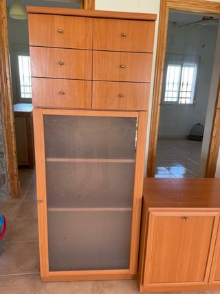 Mueble de salón marrón

No se hace envíos