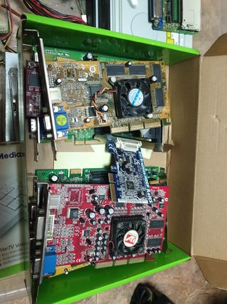Pack de componentes informáticos antiguos 