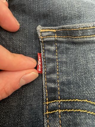 Pantalon Levis talla 23/32