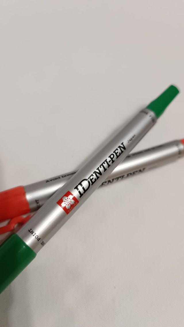 2 ROTULADORES SAKURA DOBLE PUNTA (Verde y Naranja)