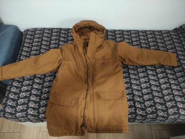 Chaquetón marca DC