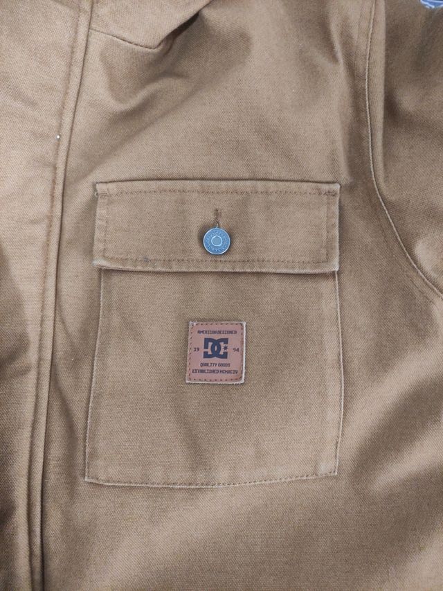 Chaquetón marca DC